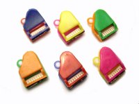 Grand Piano Vintage Plastic Gumball Charms (4)