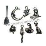 Witchy Halloween Assorted Charms (8)
