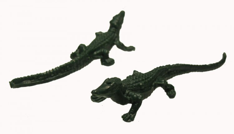 Green Alligator Vintage Miniature (1) - Click Image to Close