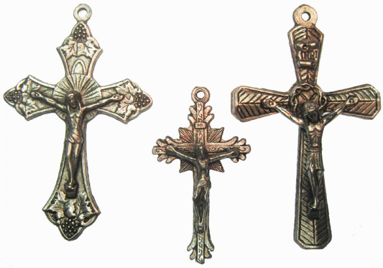 Pewter Crucifix Pendant Assortment (3) - Click Image to Close