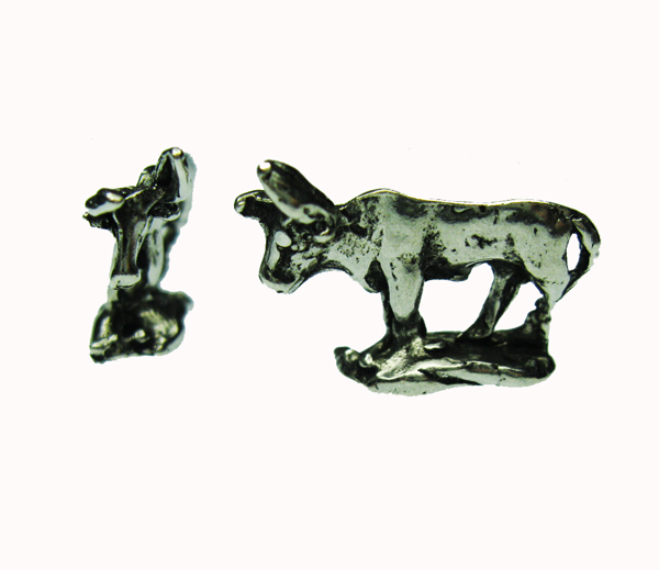 Pewter Miniature Bull (1) - Click Image to Close