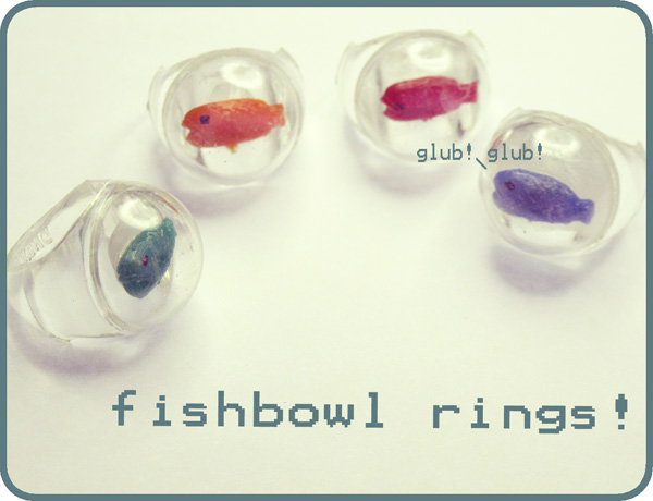 Fish Bowl Vintage Plastic Ring (1) - Click Image to Close