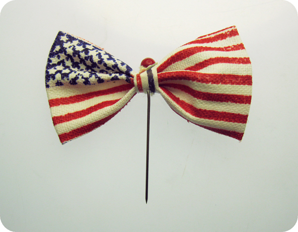 American Flag Bow Vintage Pins (4) - Click Image to Close