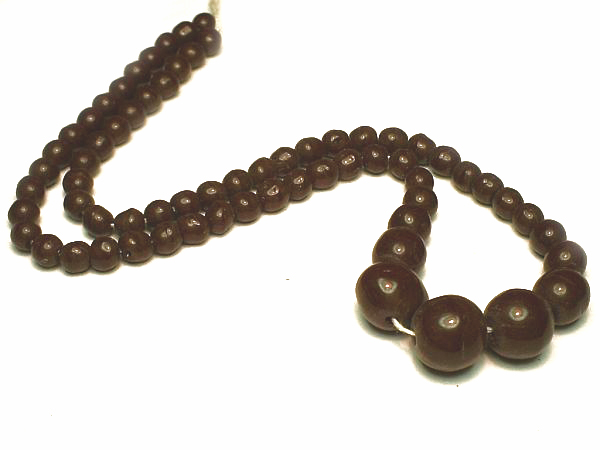 Strand of Vintage Graduated Glass Beads: Chocolate Brown - Click Image to Close
